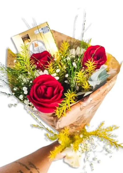 Buquê 3 rosas com caixinha ferrero