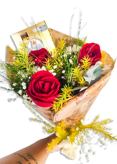 Buquê 3 rosas com caixinha ferrero